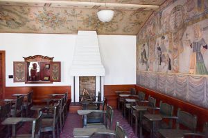 Cathedral_of_Learning_Swedish_Classroom_(16828167612)